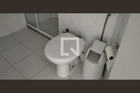 Apartamento à venda com 442m², 5 quartos e 4 vagasSuíte 5 - banheiro