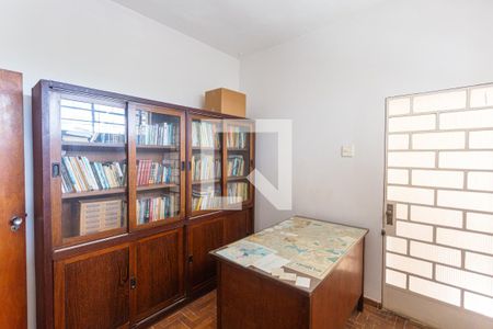 Casa à venda com 359m², 5 quartos e 3 vagasEscritório do 1° Andar