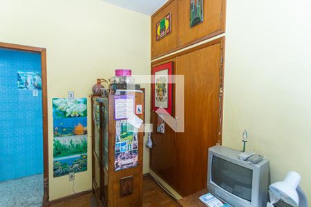 Casa à venda com 359m², 5 quartos e 3 vagasQuarto 2 do 1° Andar