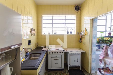 Casa à venda com 359m², 5 quartos e 3 vagasCozinha do 1° Andar