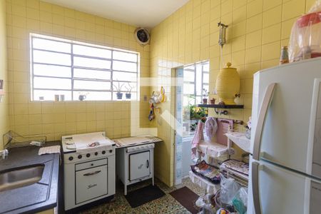 Casa à venda com 359m², 5 quartos e 3 vagasCozinha do 1° Andar