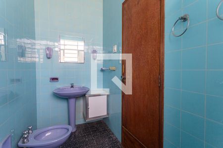 Casa à venda com 359m², 5 quartos e 3 vagasBanheiro da Suíte do 1° Andar