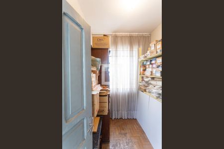 Casa à venda com 359m², 5 quartos e 3 vagasQuarto de Serviço do 1° Andar