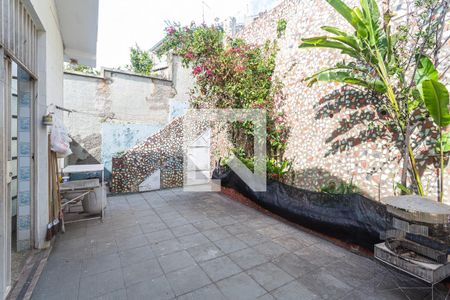 Casa à venda com 359m², 5 quartos e 3 vagasÁrea Privativa 1 do 1° Andar