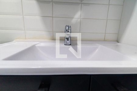 Apartamento à venda com 62m², 2 quartos e 1 vagaBanheiro Social Detalhe