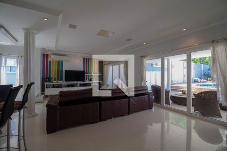 Sala  de casa à venda com 3 quartos, 500m² em Tanque, Rio de Janeiro