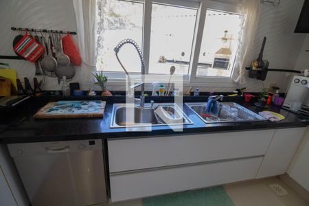 Casa à venda com 500m², 3 quartos e 2 vagasCozinha