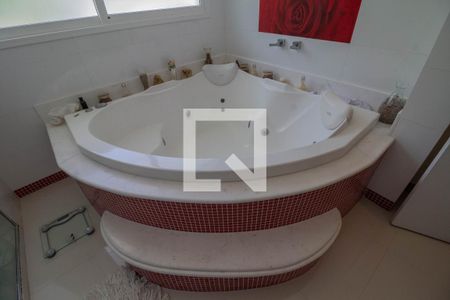 Casa à venda com 500m², 3 quartos e 2 vagasBanheiro da Suíte 3