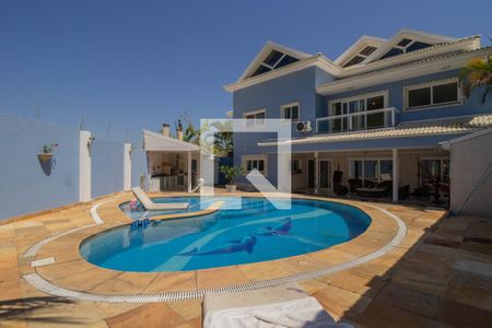 Casa à venda com 500m², 3 quartos e 2 vagasPiscina