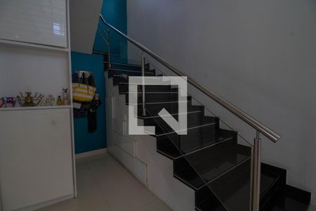 Casa à venda com 500m², 3 quartos e 2 vagasEscada