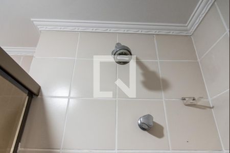 Apartamento à venda com 85m², 2 quartos e 1 vaga Apartamento à venda com 85m², 2 quartos e 1 vagaBanheiro da suíte