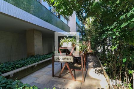 Apartamento à venda com 160m², 4 quartos e 1 vagaÁrea comum