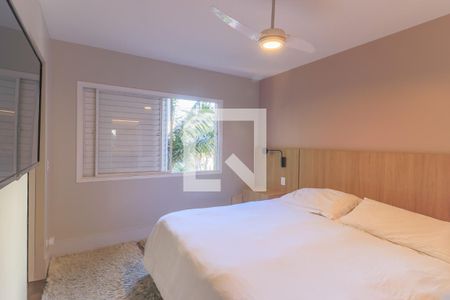 Suíte de apartamento à venda com 4 quartos, 160m² em Santo Amaro, São Paulo