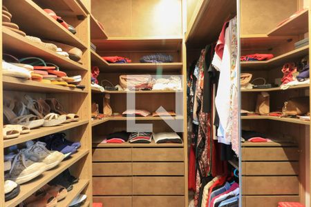 Apartamento à venda com 160m², 4 quartos e 1 vagaCloset da Suíte