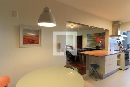 Apartamento à venda com 160m², 4 quartos e 1 vagaCozinha