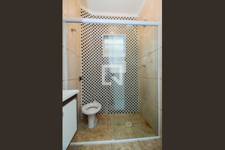 Banheiro de kitnet/studio para alugar com 1 quarto, 12m² em Vila Galvão, Guarulhos