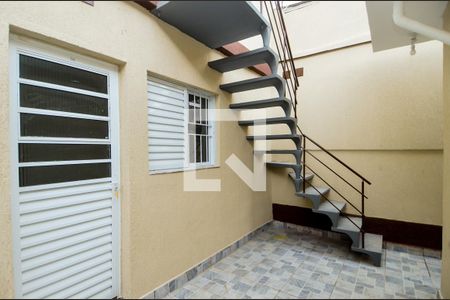 Entrada  de kitnet/studio para alugar com 1 quarto, 12m² em Vila Galvão, Guarulhos