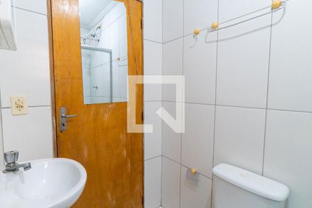 Banheiro de casa para alugar com 1 quarto, 70m² em Vila Campestre, São Paulo