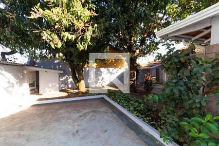 Casa para alugar com 200m², 4 quartos e 2 vagasQuintal