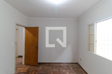 Casa para alugar com 200m², 4 quartos e 2 vagasQuarto 01 