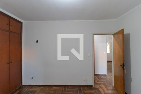Casa para alugar com 200m², 4 quartos e 2 vagasQuarto 01 