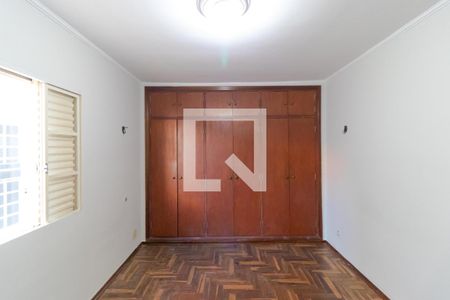 Casa para alugar com 200m², 4 quartos e 2 vagasQuarto 01 