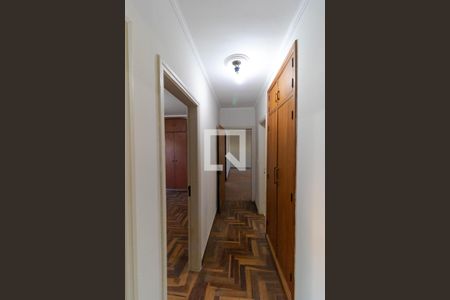 Casa para alugar com 200m², 4 quartos e 2 vagasCorredor