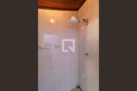 Casa para alugar com 200m², 4 quartos e 2 vagasBanheiro 02