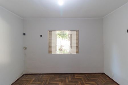 Casa para alugar com 200m², 4 quartos e 2 vagasSuíte