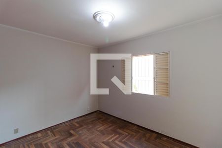 Casa para alugar com 200m², 4 quartos e 2 vagasQuarto 02