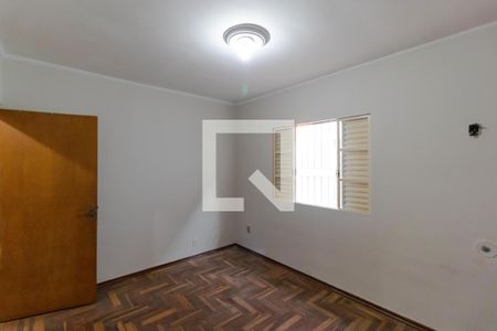 Casa para alugar com 200m², 4 quartos e 2 vagasQuarto 01 