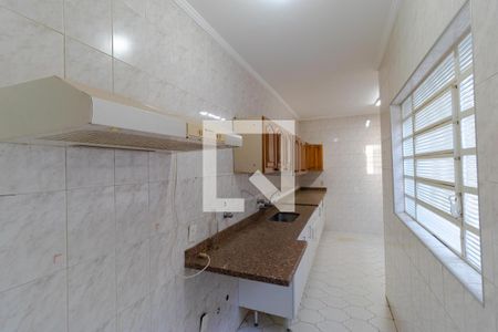 Casa para alugar com 200m², 4 quartos e 2 vagasCozinha