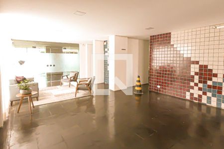 Apartamento à venda com 86m², 3 quartos e 1 vaga Apartamento à venda com 86m², 3 quartos e 1 vagaHall social