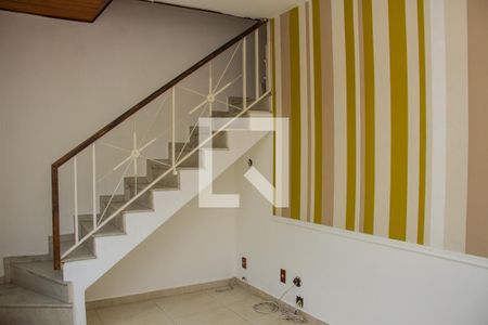 Sala de casa de condomínio para alugar com 2 quartos, 100m² em Todos Os Santos, Rio de Janeiro