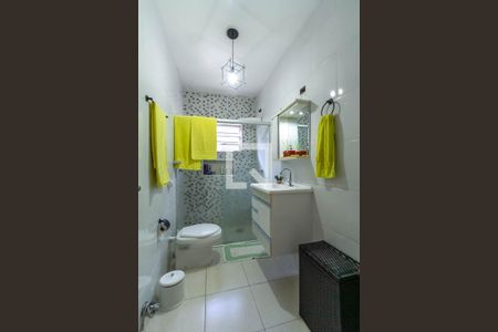 Casa à venda com 187m², 4 quartos e 2 vagas Casa à venda com 187m², 4 quartos e 2 vagasBanheiro Casa 2