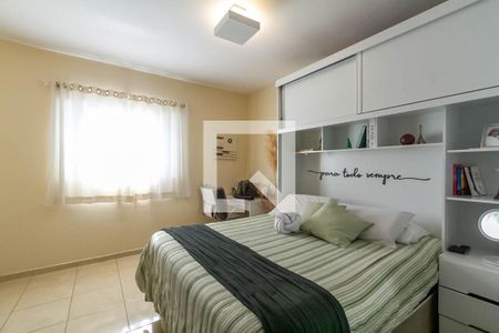 Casa à venda com 187m², 4 quartos e 2 vagas Casa à venda com 187m², 4 quartos e 2 vagasQuarto 1 Casa 2