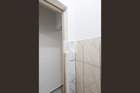 Casa à venda com 187m², 4 quartos e 2 vagas Casa à venda com 187m², 4 quartos e 2 vagasBanheiro da edícula Casa 1