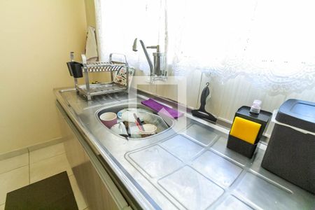 Casa à venda com 187m², 4 quartos e 2 vagas Casa à venda com 187m², 4 quartos e 2 vagasCozinha Casa 2