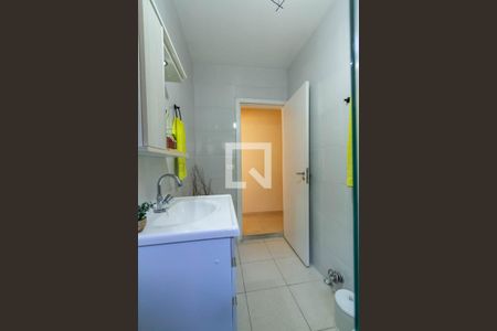 Casa à venda com 187m², 4 quartos e 2 vagas Casa à venda com 187m², 4 quartos e 2 vagasBanheiro Casa 2