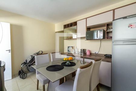 Casa à venda com 187m², 4 quartos e 2 vagas Casa à venda com 187m², 4 quartos e 2 vagasCozinha Casa 2