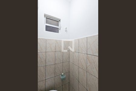 Casa à venda com 187m², 4 quartos e 2 vagas Casa à venda com 187m², 4 quartos e 2 vagasBanheiro da edícula Casa 1