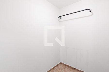 Casa à venda com 187m², 4 quartos e 2 vagas Casa à venda com 187m², 4 quartos e 2 vagasEdícula Casa 1