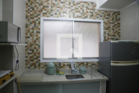 Cozinha de apartamento para alugar com 1 quarto, 30m² em Canto do Forte, Praia Grande