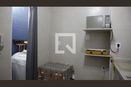 Cozinha de apartamento para alugar com 1 quarto, 30m² em Canto do Forte, Praia Grande