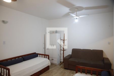 Sala/Quarto de apartamento para alugar com 1 quarto, 30m² em Canto do Forte, Praia Grande