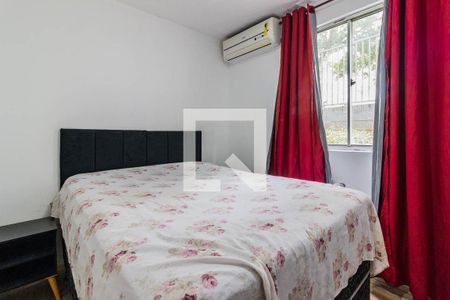 Dormitório 2 de apartamento para alugar com 2 quartos, 40m² em Rubem Berta, Porto Alegre