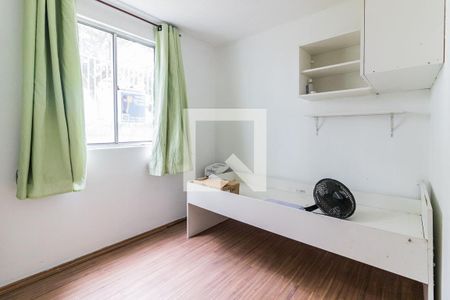 Dormitório de apartamento para alugar com 2 quartos, 40m² em Rubem Berta, Porto Alegre