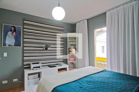 Suíte de casa à venda com 7 quartos, 300m² em Vila Palmeiras, São Paulo