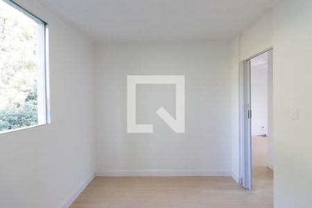 Quarto 2 de apartamento para alugar com 2 quartos, 50m² em Conjunto Habitacional Jova Rural, São Paulo