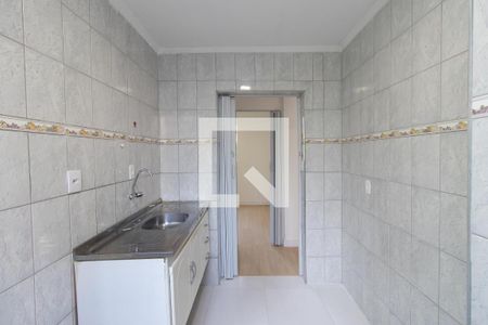 Cozinha de apartamento para alugar com 2 quartos, 50m² em Conjunto Habitacional Jova Rural, São Paulo